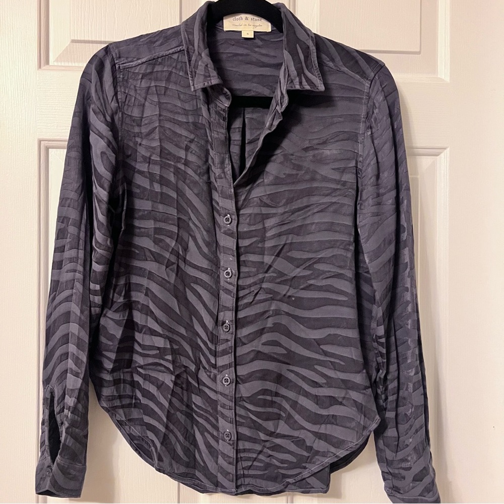 Cloth & Stone Blue Button Down Shirt
